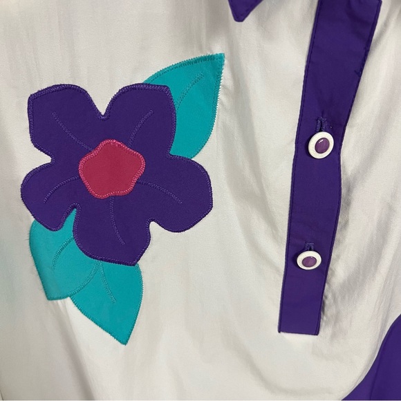 Lighthouse Point vintage purple and white daisy 80s aesthetic windbreaker top - Picture 2 of 6